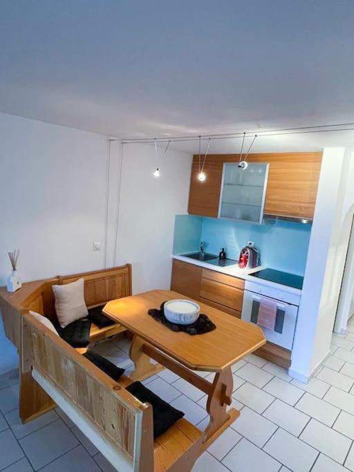 Private Apartment With Parking Spot In The Center Flims Exterior foto